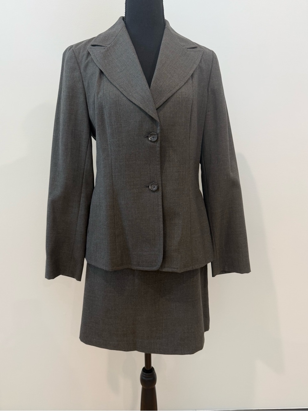 Banana Republic Charcoal Gray Women's Tailored Blazer Italian Wool Size 10